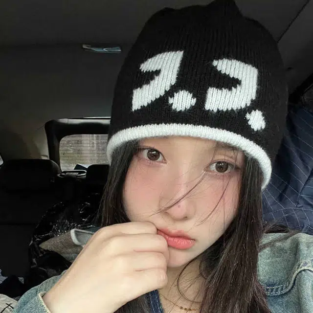 雅鹿 秋冬季保暖加厚双面毛线帽户外骑车防寒针织帽凹造型百搭学生护耳冷帽 聚酯纤维 绒线帽 男女同款情侣款 礼盒装