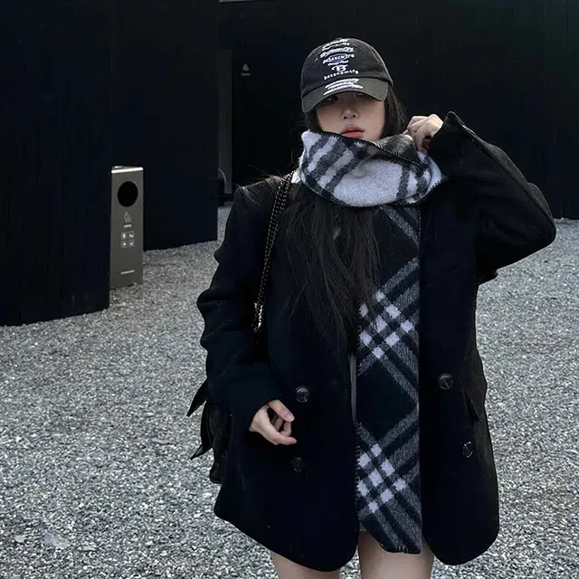 雅鹿 经典格纹锁边仿羊绒保暖加厚显白两用披肩秋冬季防寒护颈气质高级感百搭毛绒围脖 羊毛 绒线围巾 男女同款情侣款 礼盒装
