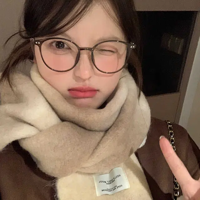 雅鹿 秋冬季彩虹渐变保暖加厚针织显白户外防寒护颈软糯百搭高级感学生毛绒围脖 羊毛 绒线围巾 男女同款情侣款 礼盒装