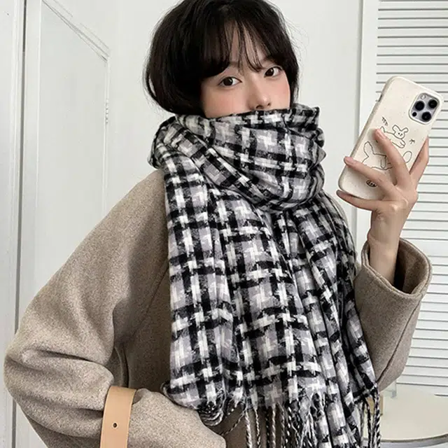 雅鹿 秋冬季千鸟格高级感保暖加厚大风车格子气质流苏两用披肩 户外防寒护颈学生毛绒围脖 聚酯纤维 绒线围巾 男女同款情侣款 礼盒装