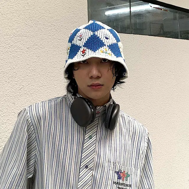 雅鹿 日系刺绣花朵菱形格子保暖百搭显脸小 聚酯纤维 渔夫帽 男女同款情侣款