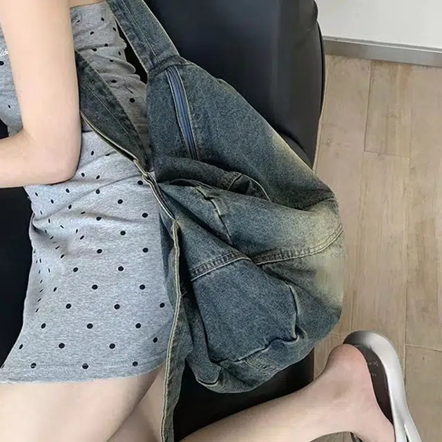 雅鹿 复古水洗做旧大容量通勤时尚潮流百搭 牛仔布 单肩包 女款 蓝色/浅蓝色