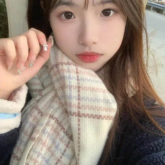 雅鹿 秋冬季甜美小清新条纹格子保暖加厚显白流苏时尚简约文艺百搭防寒护颈学生毛绒围脖 聚酯纤维 绒线围巾 男女同款情侣款