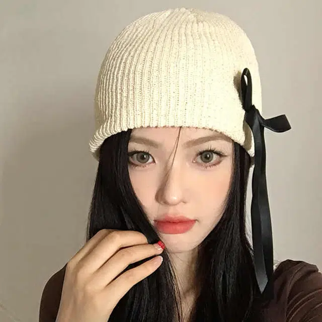 雅鹿 秋冬季蝴蝶结毛线帽子可爱时髦街头拍照包头帽套头冷帽户外骑车保暖加厚学生百搭针织帽 聚酯纤维 绒线帽 男女同款情侣款 礼盒装