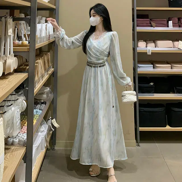 古莲菲 度假风海边茶歇法式温柔风收腰显瘦超仙女神范碎花气质连衣裙配腰链长袖连衣裙 女款 图色