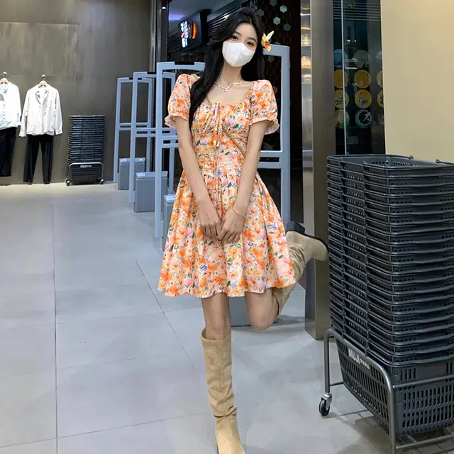 古莲菲 方领碎花薄款短裙短袖连衣裙 女款 短款裙