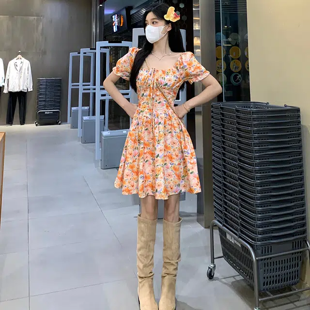 古莲菲 方领碎花薄款短裙短袖连衣裙 女款 短款裙