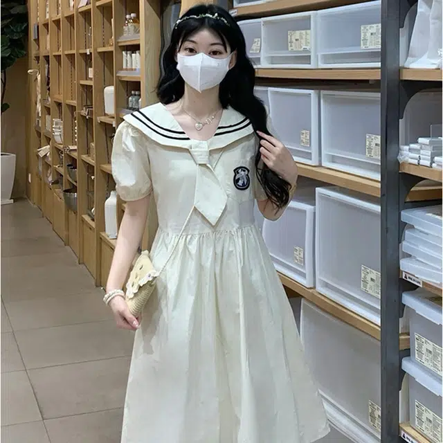 古莲菲 学院风水手服夏季海军领收腰款显瘦收腰短袖连衣裙 女款 杏色