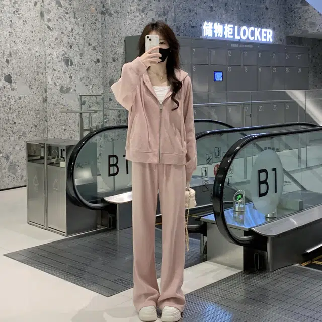 Gulianfei Hoodie Sweatpants Set