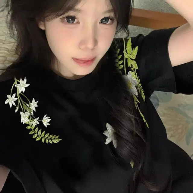 ABBY GODDESS T