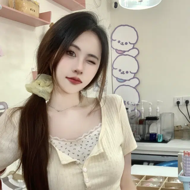 ABBY GODDESS T