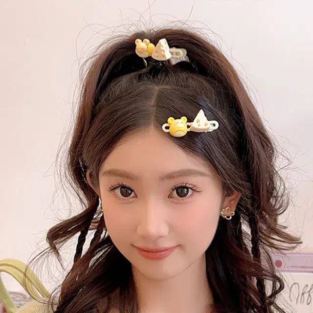 前方大荒野 芝士鼠鼠一字夹萌趣可爱卡通风格甜美少女心文雅时尚小众设计简约时髦日常百搭侧边夹碎发编发鸭嘴夹 合金 发夹 女款
