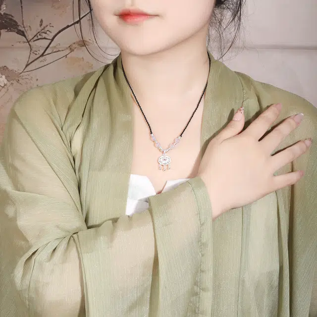 老凤祥 福运平安锁 新中式国潮长命锁 镂空花丝福字转运 平安如意招财纳福 轻奢时尚高级编织绳#好运 足银 项链 女款