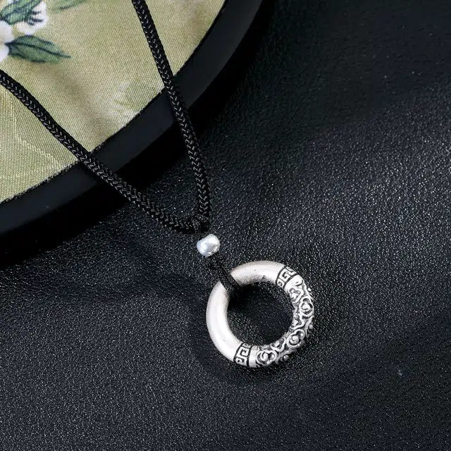 990