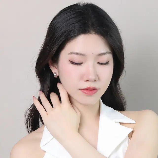 s925