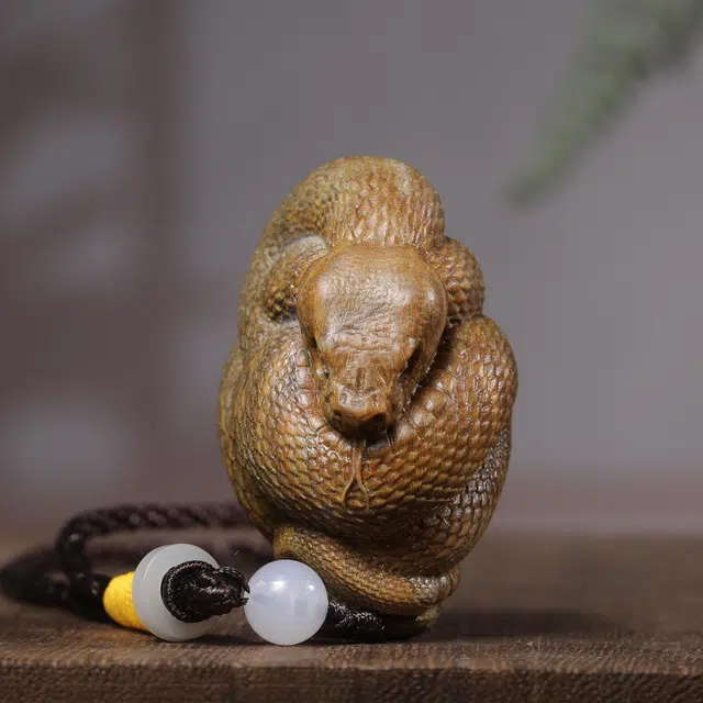 物㯖 新中式国潮复古文艺风轻奢高级随身携带茶宠盘玩文玩【盘蛇送福】招财纳福财源广进万事如意 檀木 把件 男女同款情侣款