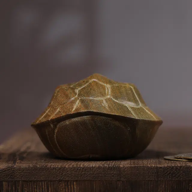 物㯖 新中式国潮复古文艺风轻奢高级随身携带茶宠盘玩文玩【摇钱龟】招财纳福财源广进万事如意 #好运 檀木 把件 男女同款情侣款