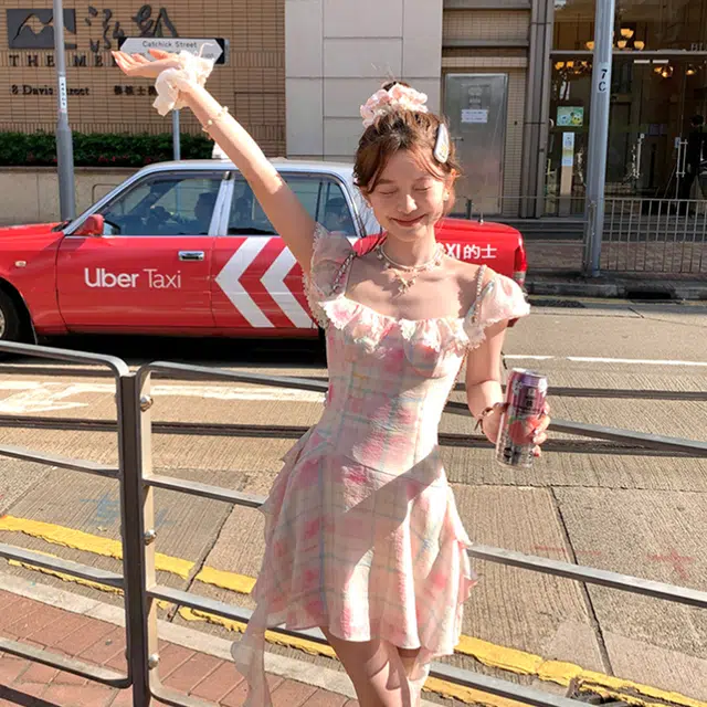 水中花 修身格子方领时尚百搭设计感吊带连衣裙 女款 图片色