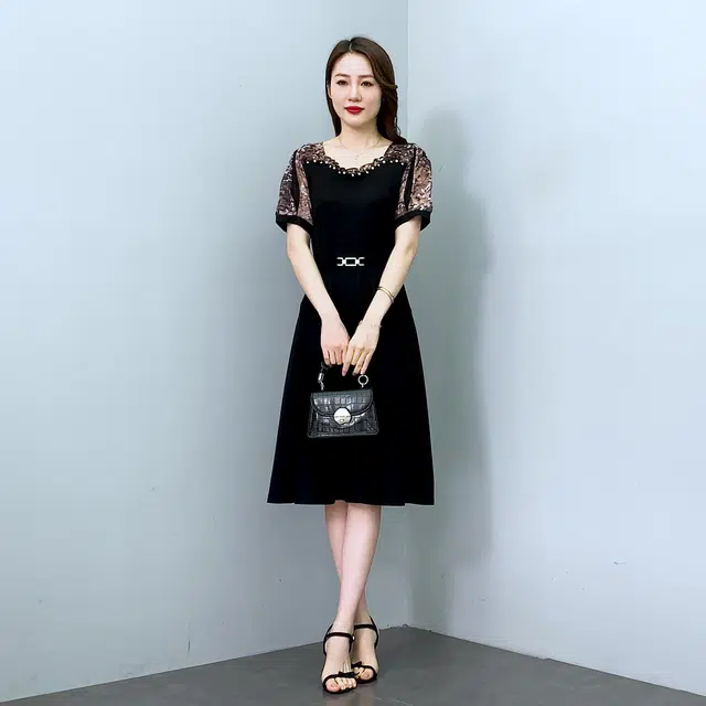 水中花 妈妈装气质舒适简约短袖连衣裙 女款