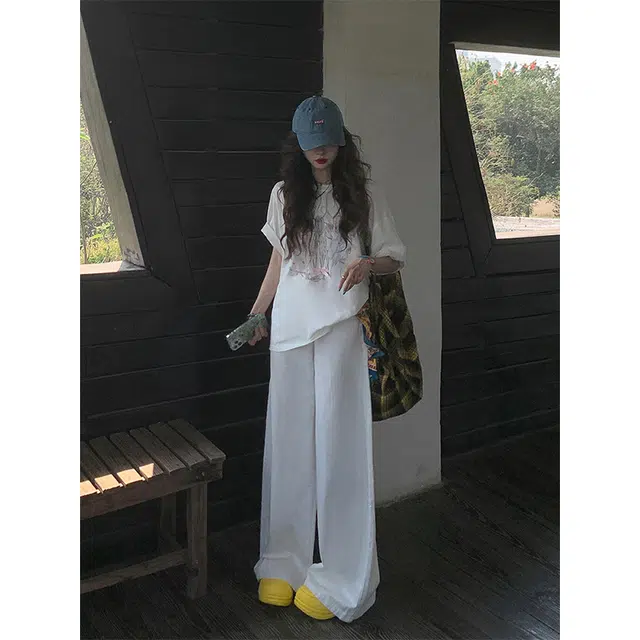 水中花 宽松高腰垂感阔腿裤搭配时尚短袖休闲套装 女款 白色