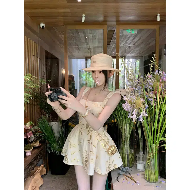 水中花 显瘦气质舒适吊带连衣裙 女款
