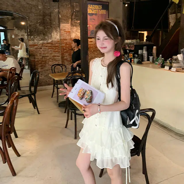 水中花 法式小众不撞款立体花边裙摆圆领套头小个子无袖连衣裙 女款 白色