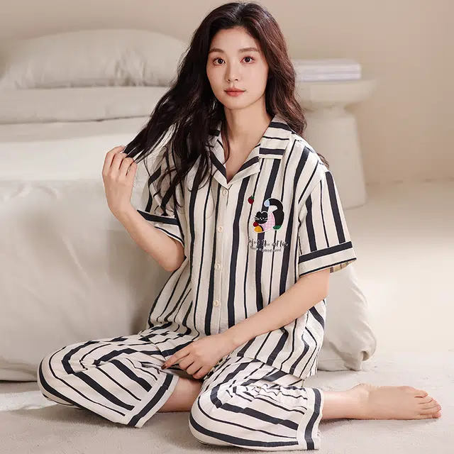 夏芬妍 甜美可爱条纹小猫云朵棉舒适亲肤宽松凉感短袖三件套时尚翻领可外穿家居服睡衣套装 女款 杏色