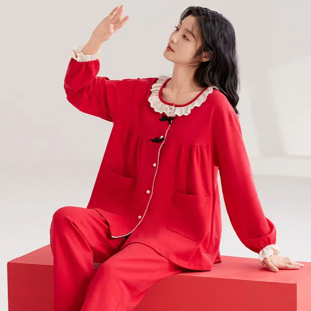 夏芬妍 亲肤舒适蕾丝花边拼接蝴蝶结纯棉家居服简约休闲长袖长裤可外穿喜庆本命年睡衣套装 女款 红色