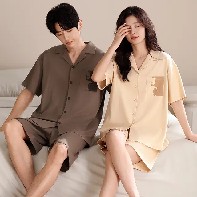 夏芬妍 简约柔软舒适纯色小猫贴袋纯棉翻领家居服透气亲肤宽松短袖短裤可外穿睡衣套装 男女同款