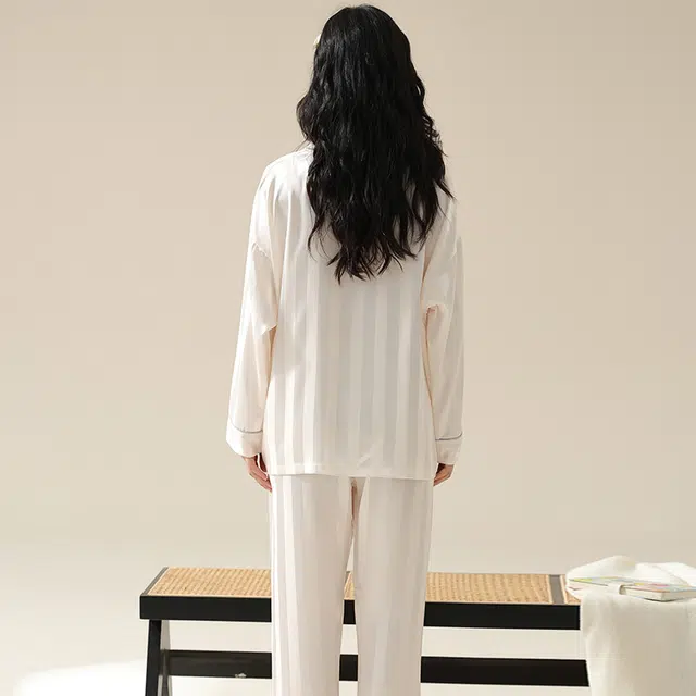 夏芬妍 简约休闲高级感条纹郁金香冰丝家居服舒适亲肤宽松长袖长裤可外穿睡衣套装 女款 米色