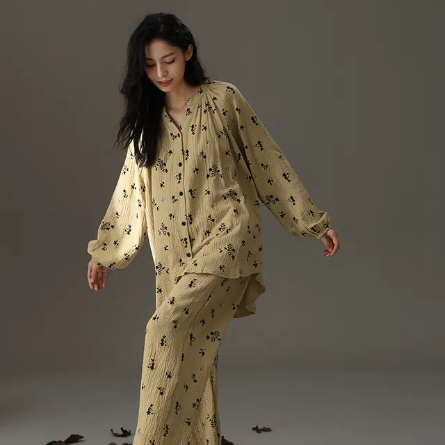 夏芬妍 时尚轻盈舒适柔软甜美碎花开衫婴儿棉双层纱家居服休闲亲肤宽松长袖长裤可外穿睡衣套装 女款 棕色
