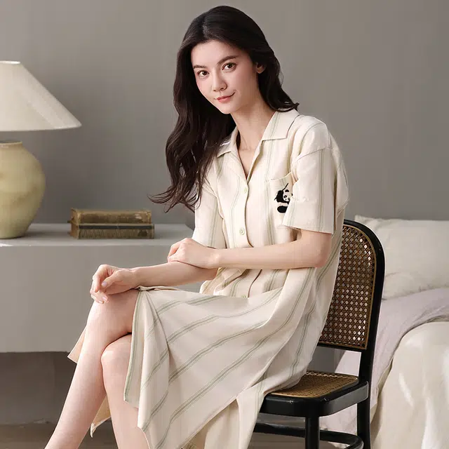 夏芬妍 简约亲肤条纹熊猫纯棉开衫家居服短袖睡裙 女款 杏色