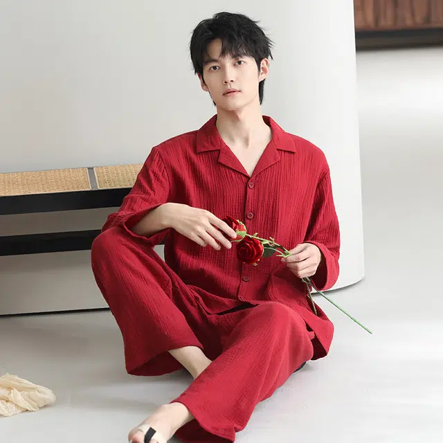 夏芬妍 休闲舒适纯色双层纱婴儿棉翻领开衫家居服柔软亲肤可外穿长袖长裤睡衣套装 男款 红色