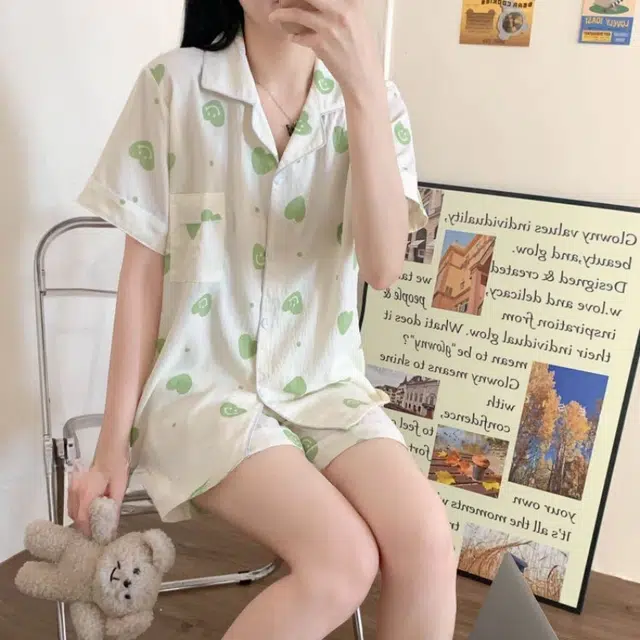 夏芬妍 柔软舒适爱心笑脸云朵棉翻领开衫家居服亲肤休闲短袖短裤时尚可外穿睡衣套装 女款 杏色