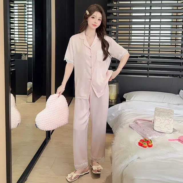 夏芬妍 甜美休闲气质高级感蝴蝶蕾丝冰丝翻领带胸垫家居服舒适亲肤宽松短袖三件套可外穿睡衣套装 女款