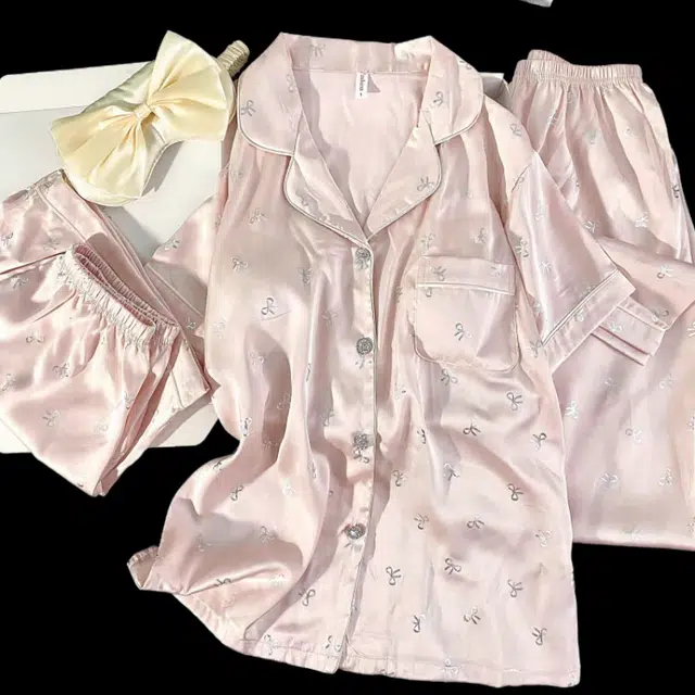 夏芬妍 甜美休闲高级感蝴蝶结冰丝翻领家居服舒适亲肤宽松短袖三件套可外穿睡衣套装 女款