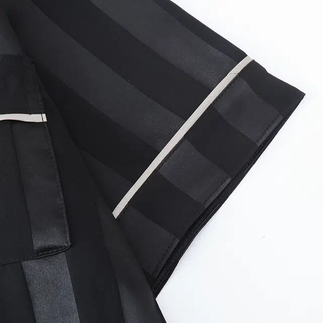 夏芬妍 舒适裸感冰丝条纹家居服凉感透气亲肤时尚可外穿短袖三件套睡衣套装 男款 黑色