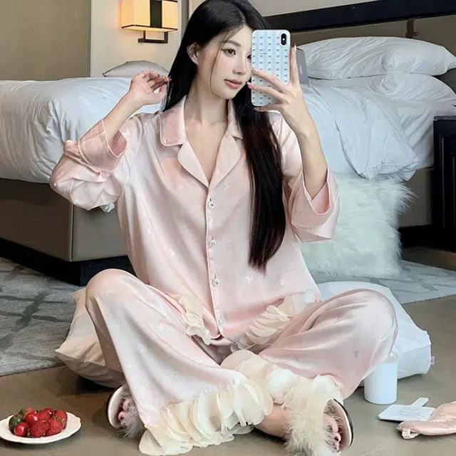 夏芬妍  高级感甜美风蝴蝶提花舒适凉感翻领家居服长袖长裤花瓣边可外穿睡衣套装 女款