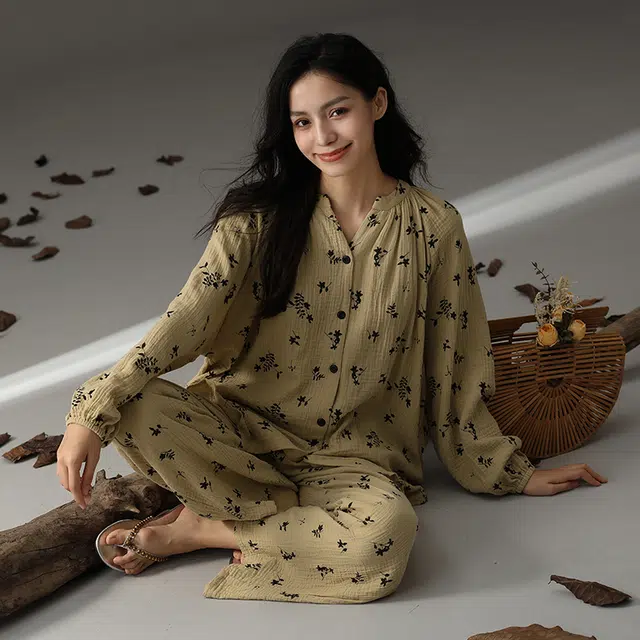 夏芬妍 时尚轻盈舒适柔软甜美碎花开衫婴儿棉双层纱家居服休闲亲肤宽松长袖长裤可外穿睡衣套装 女款 棕色