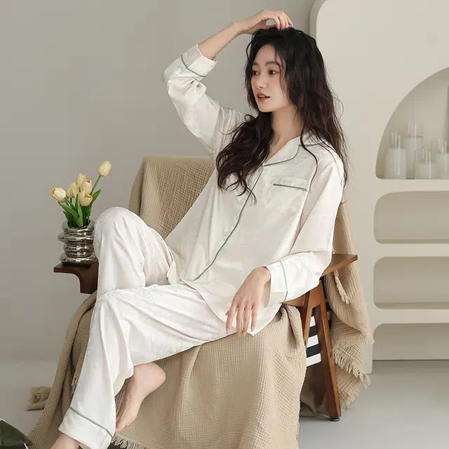 夏芬妍 简约舒适气质提花冰丝翻领家居服亲肤宽松休闲长袖长裤可外穿睡衣套装 女款 米色