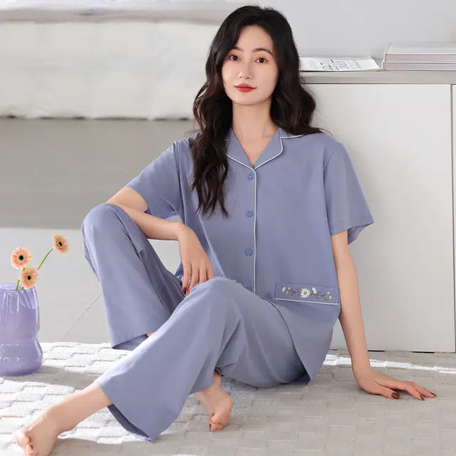 夏芬妍 简约时尚柔软舒适纯色气质绣花翻领家居服亲肤休闲短袖长裤可外穿睡衣套装 女款