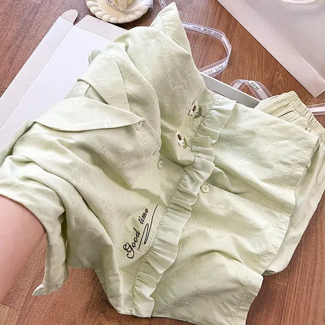 夏芬妍 甜美纯色花朵木耳边翻领家居服亲肤休闲短袖长裤时尚可外穿睡衣套装 女款 绿色