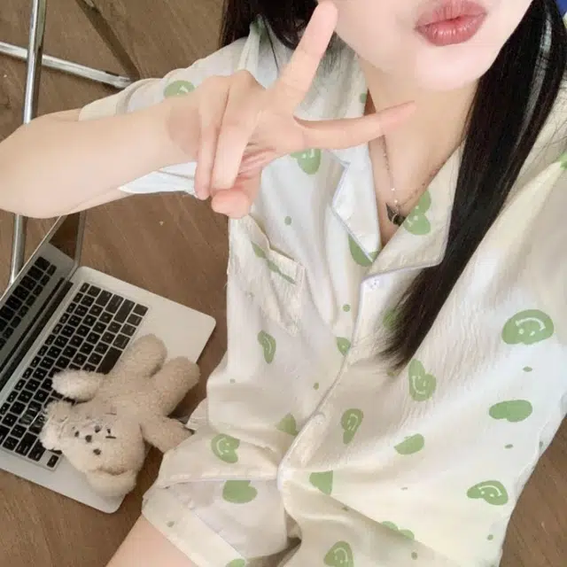 夏芬妍 柔软舒适爱心笑脸云朵棉翻领开衫家居服亲肤休闲短袖短裤时尚可外穿睡衣套装 女款 杏色