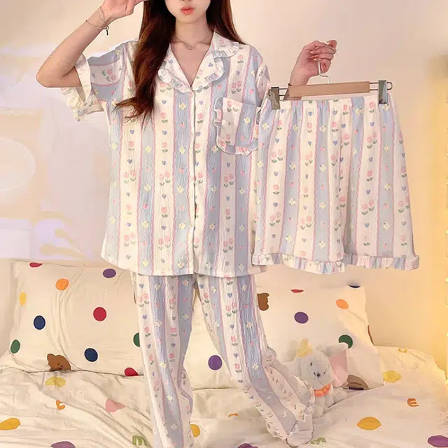 夏芬妍 柔软舒适条纹郁金香碎花云朵棉翻领开衫带胸垫家居服亲肤休闲短袖三件套时尚可外穿睡衣套装 女款 淡蓝色