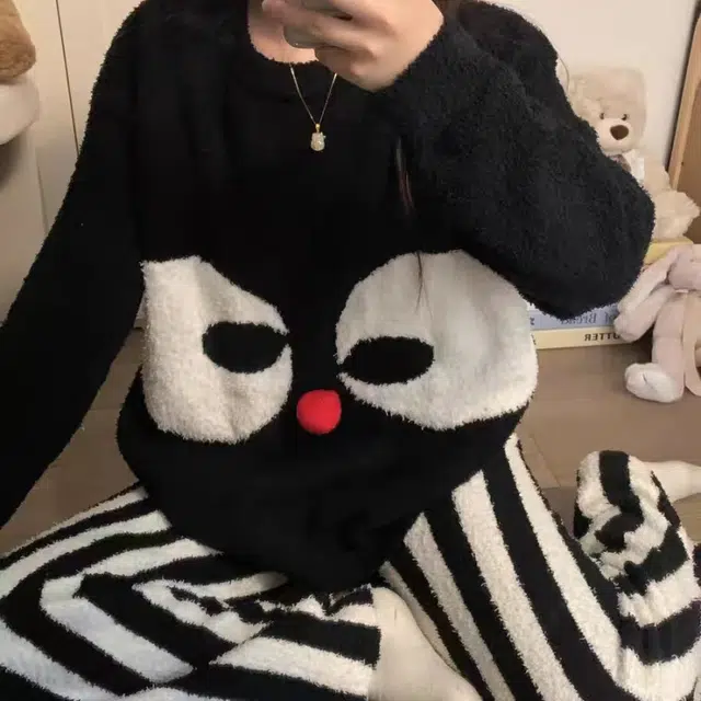 夏芬妍 简约甜美柔软亲肤可爱大眼竖纹裤半边绒家居服加绒加厚蓄温保暖长袖长裤可外穿秋冬款睡衣套装 女款 黑色