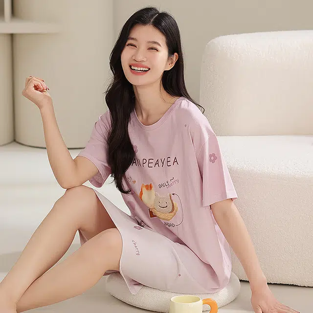 夏芬妍 时尚柔软亲肤面包猫咪圆领家居服简约休闲舒适短袖睡衣可外穿睡裙 女款 浅紫色