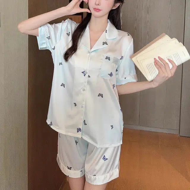 夏芬妍 裸感丝滑舒适柔软蝴蝶翻领冰丝短袖三件套简约可外穿家居服睡衣套装 女款 碎冰蓝