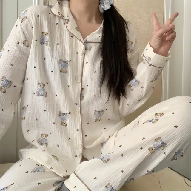 夏芬妍 柔软舒适蝴蝶结小熊云朵棉开衫家居服亲肤休闲长袖长裤可外穿春秋款睡衣套装 女款 杏色