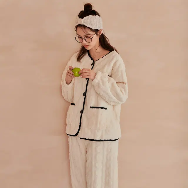 夏芬妍 休闲舒适宽松时尚贴袋开衫家居服加绒加厚保暖蓄温长袖长裤可外穿秋冬款睡衣套装 女款 杏色