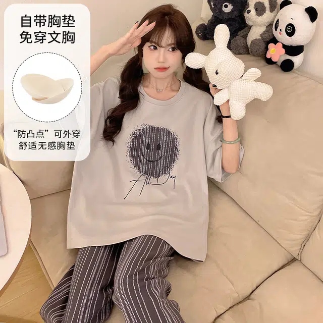 夏芬妍 柔软舒适休闲圆领条纹笑脸带胸垫短袖长裤时尚可外穿家居服睡衣套装 女款 灰色
